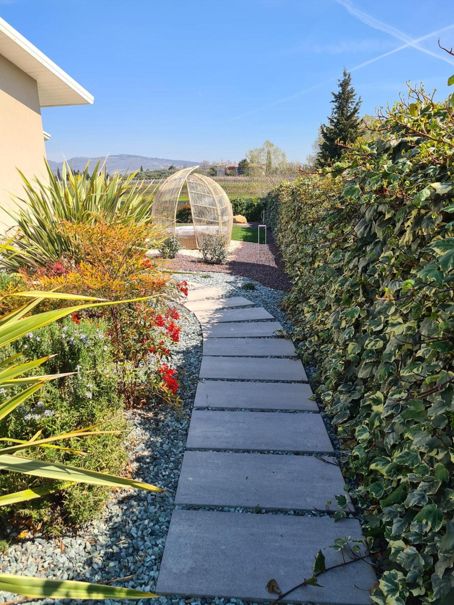 Residence Le Aromatiche Cavaion Veronese Exterior foto